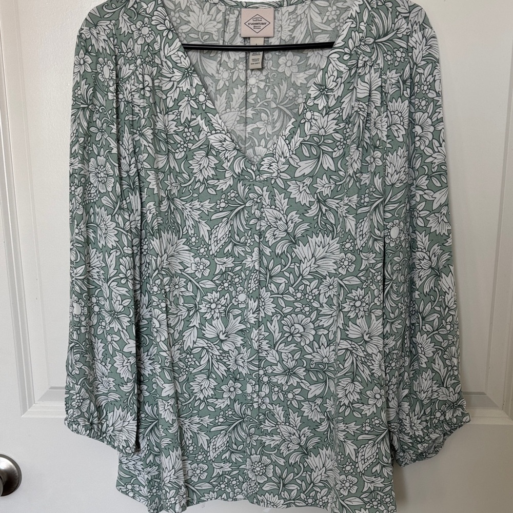 St. John's Bay Green Floral Blouse